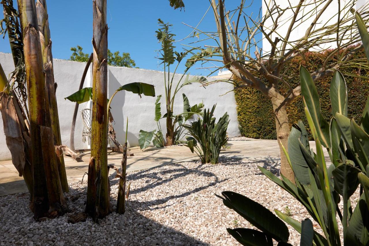 מלון לצ'ה Il Giardino Di Flora Con Piscina מראה חיצוני תמונה