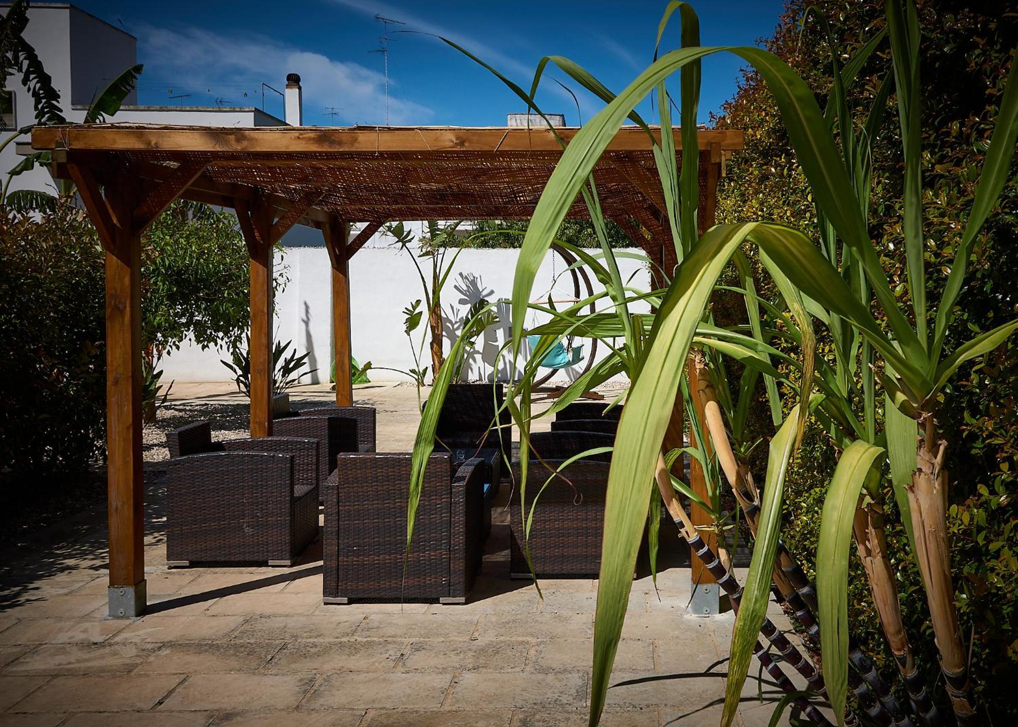 מלון לצ'ה Il Giardino Di Flora Con Piscina מראה חיצוני תמונה